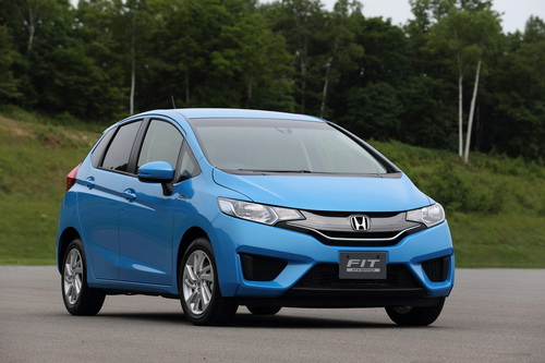 Гібридний Honda Fit Hybrid став автомобілем року в Японії (1)