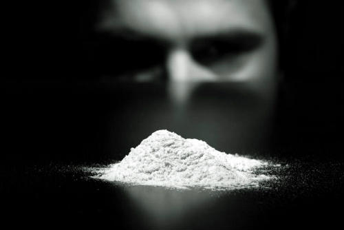 Вживання кокаїну робить людей соціопатами