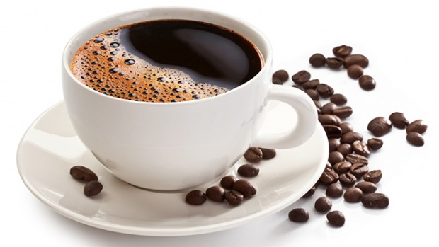 Медики пояснили, чому не можна пити каву вранці