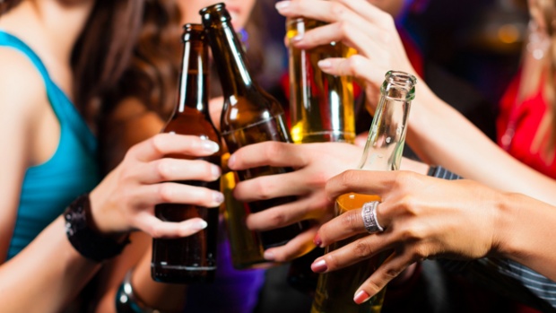 Вживання алкоголю в молодості може привести до гіпертонії