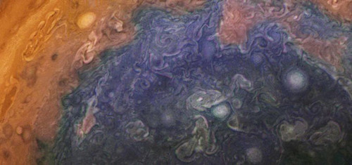 Великолепный Юпитер на снимках "Юноны"