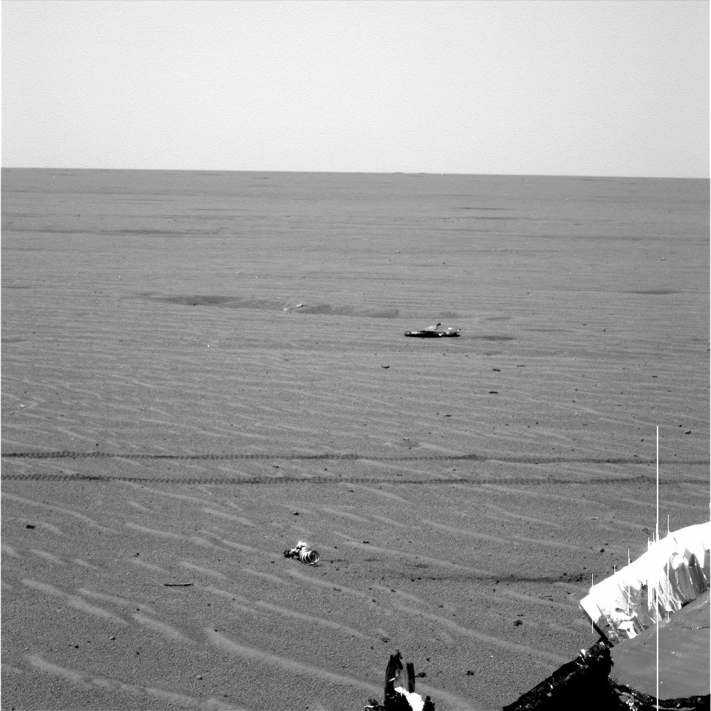 Загадочные обломки на поверхности Марса