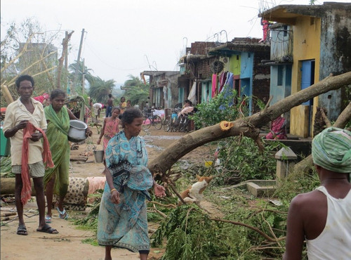 Последствия тропического циклона "Окхи" в индии