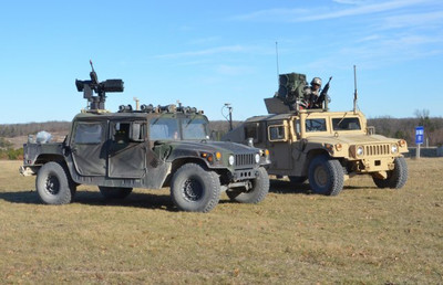 В США создали беспилотный Humvee с пулеметом