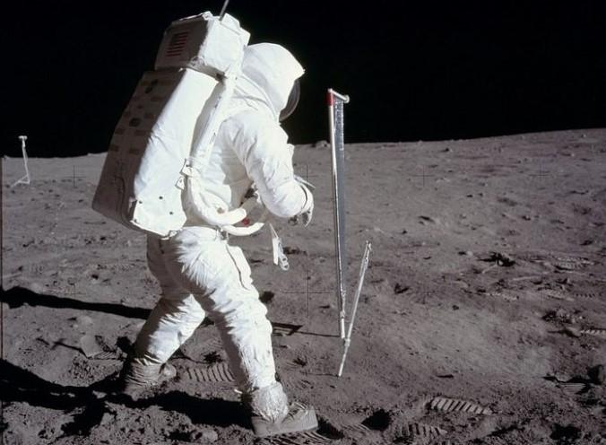 В Сеть попали скрытые ранее снимки NASA с высадки американцев на Луну