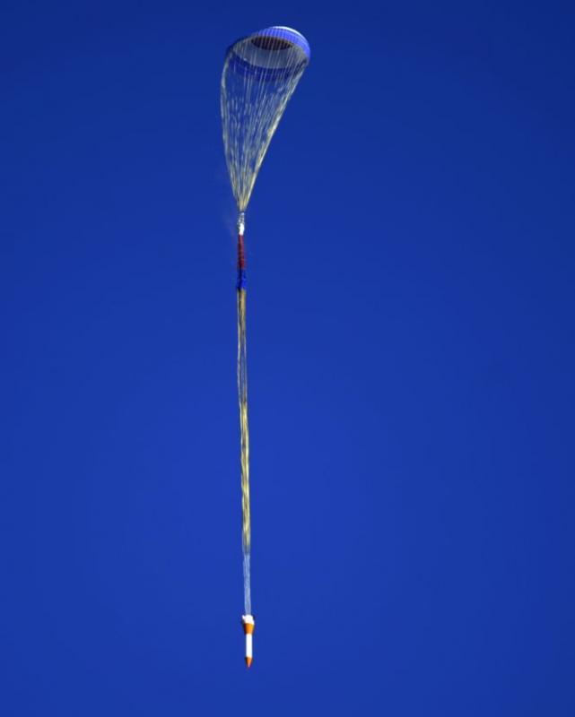 Корпорацией NASA успешно протестирован парашют для Марса