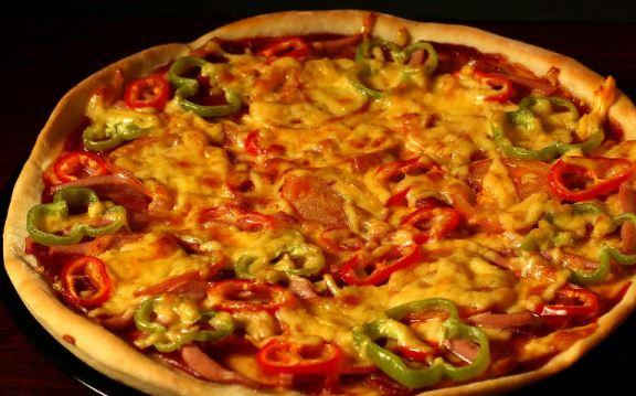 Эксперты рассказали, что произойдет с организмом при ежедневном употреблении пиццы