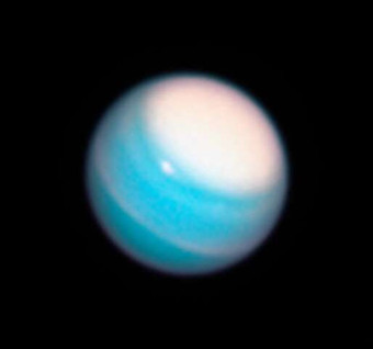Хаббл показал динамические атмосферы Урана и Нептуна