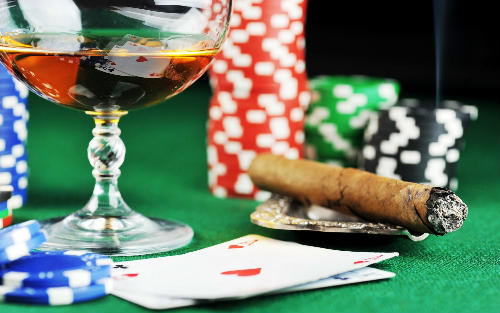 Цікаві факти про покер та покерні набори