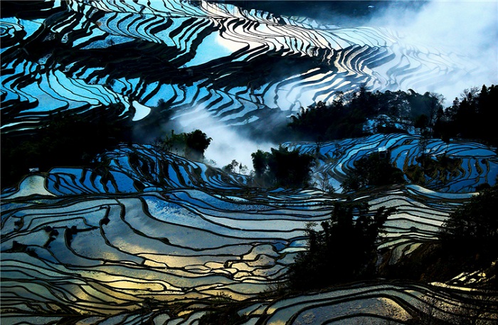 Невероятное зрелище рисовых полей в районе Yuanyang (провинция Юньнань, Китай).