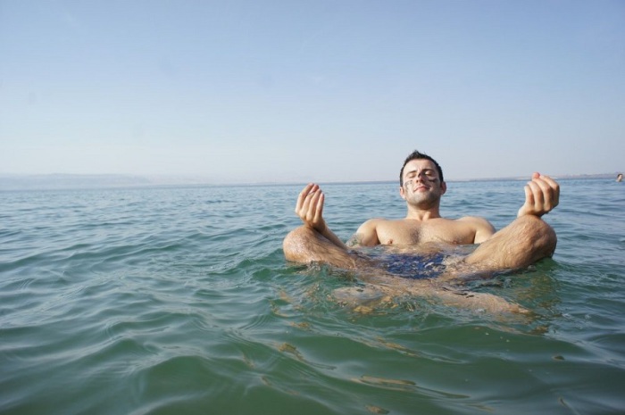 Окунитесь в море впечатлений, отхватив по полной программе купание, солнце, грязи и прочего SPA-счастья.