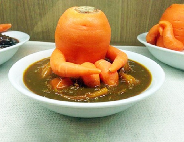 Морковь принимает ванную.
