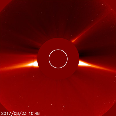 Спутник SOHO передал странные снимки Солнца и отключился