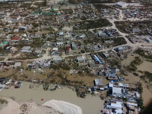 Последствия урагана "Ирма" в США и на Карибских островах