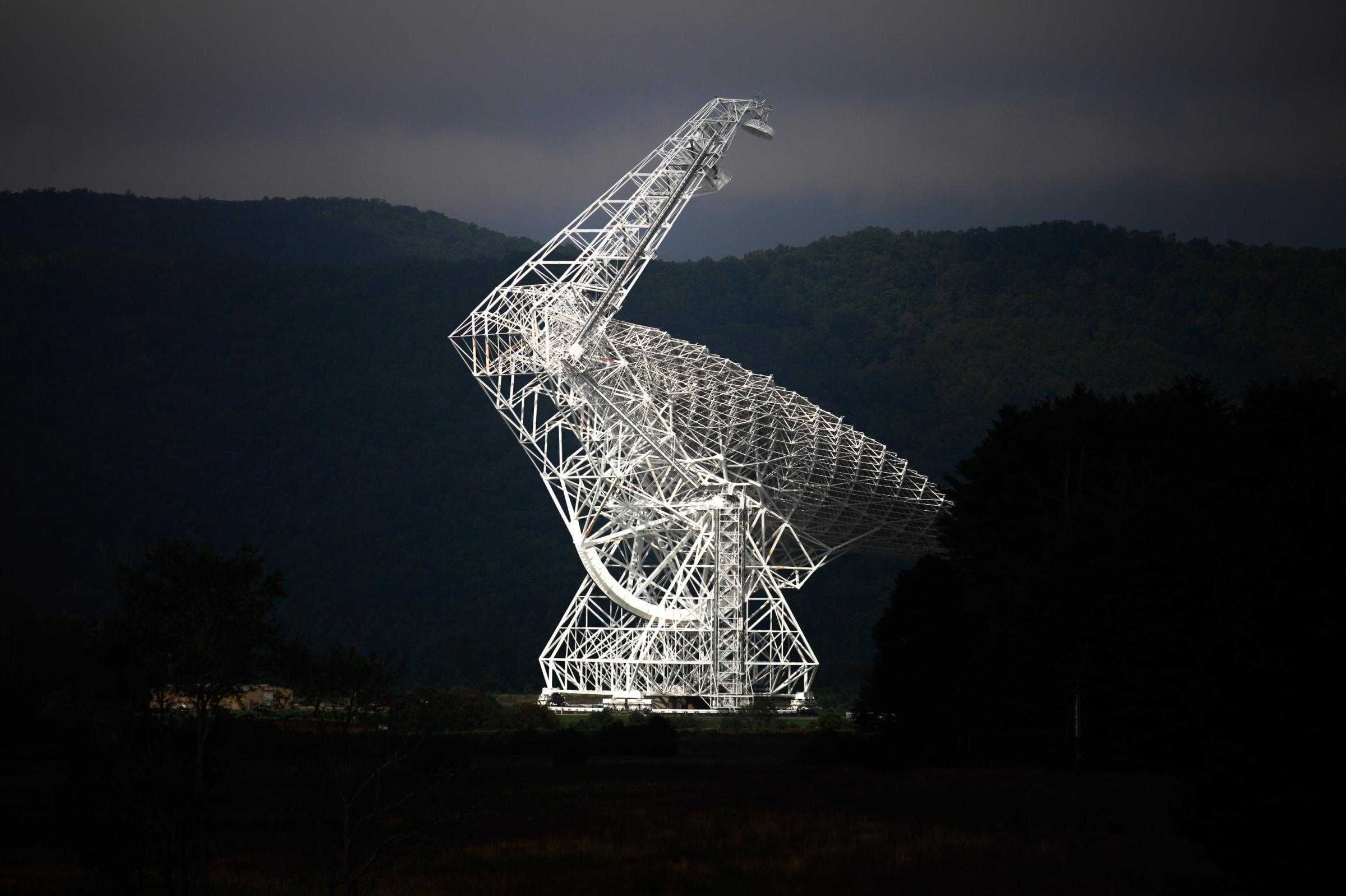 Огромная энергия. Грин-Бэнк радиотелескоп. Обсерватория Грин Бэнк. Green Bank Telescope, США. Радиотелескопы телескоп Green Bank.