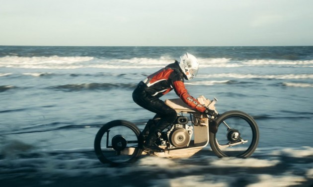 Мотоцикл, работающий на топливе из водорослей