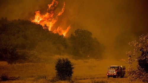 Последствия масштабных лесных пожаров в калифорнии