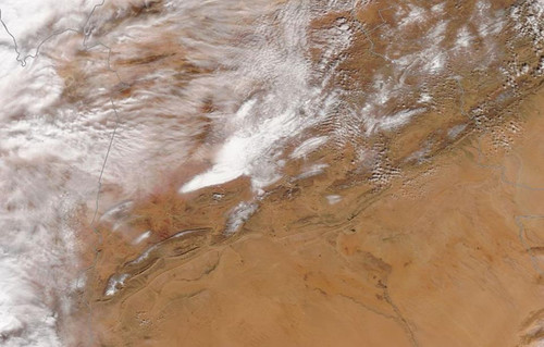 В Пустыне Сахара выпал снег