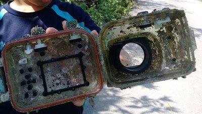 Потерянную в море камеру нашли через 2 года и включили