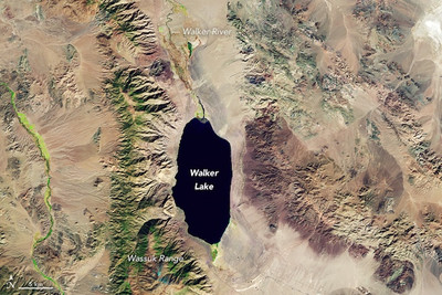 Исчезающее озеро в США на фото со спутника