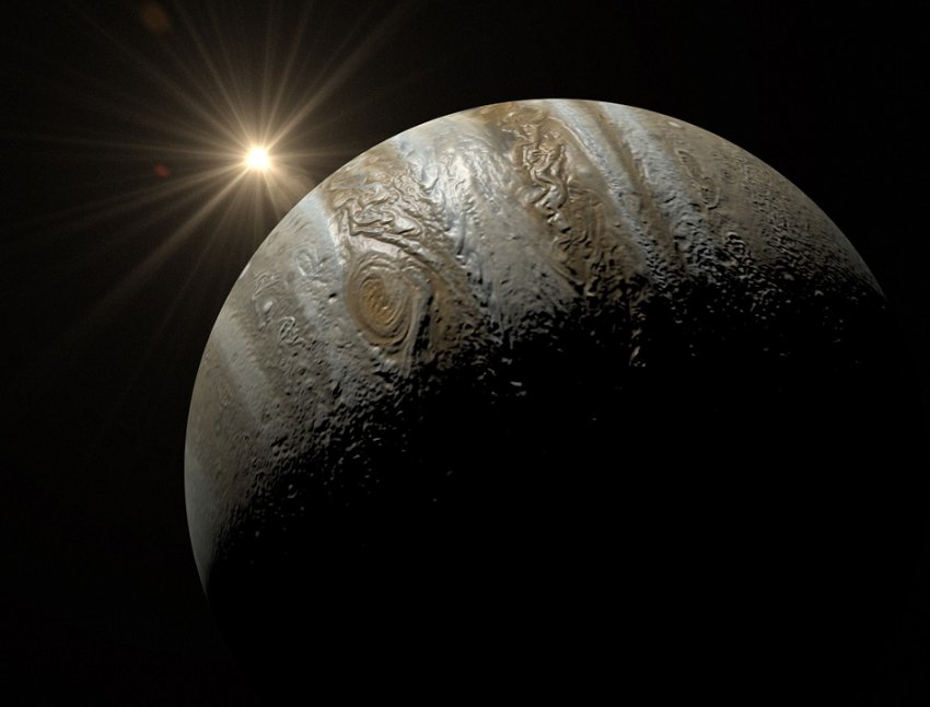 Ученые выяснили причины отличий молний на Юпитере и Земле