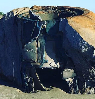 Таинственный объект выбросило на берег на острове Сибрук, Южная Каролина