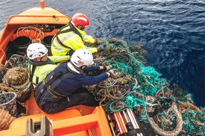 Крупнейшая миссия по очистке океана от пластикового мусора не сработала