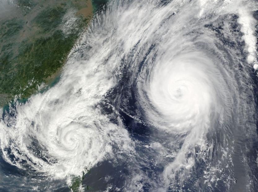 Ученые: Разрушительные ураганы могут уничтожить жизнь на Земле к концу века