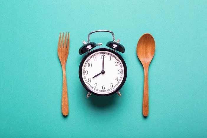 Длительные перерывы между приемами пищи могут быть полезны для здоровья