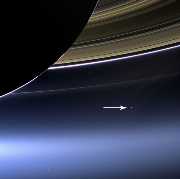 НАСА обновило легендарный снимок Земли, сделанный Voyager-1 в 1990 году