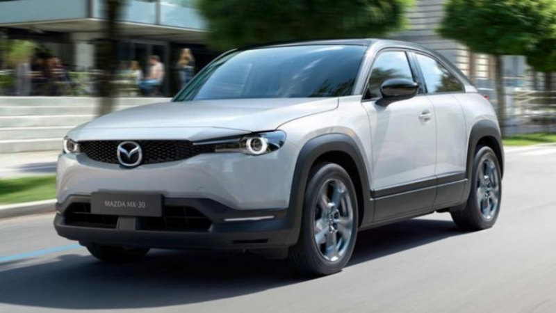 Стала известна стоимость нового электрокара Mazda MX-30