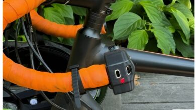 Датчик ProxiCycle кріпиться на лівому кінці керма Breda et al./CHI ‘25