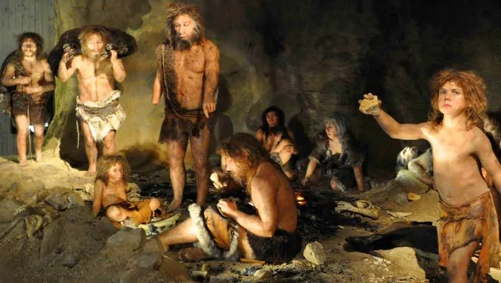 Неандертальці й Homo sapiens жили однаково в одній печері