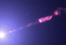 Реактивний струмінь M87* виглядає швидшим за світло