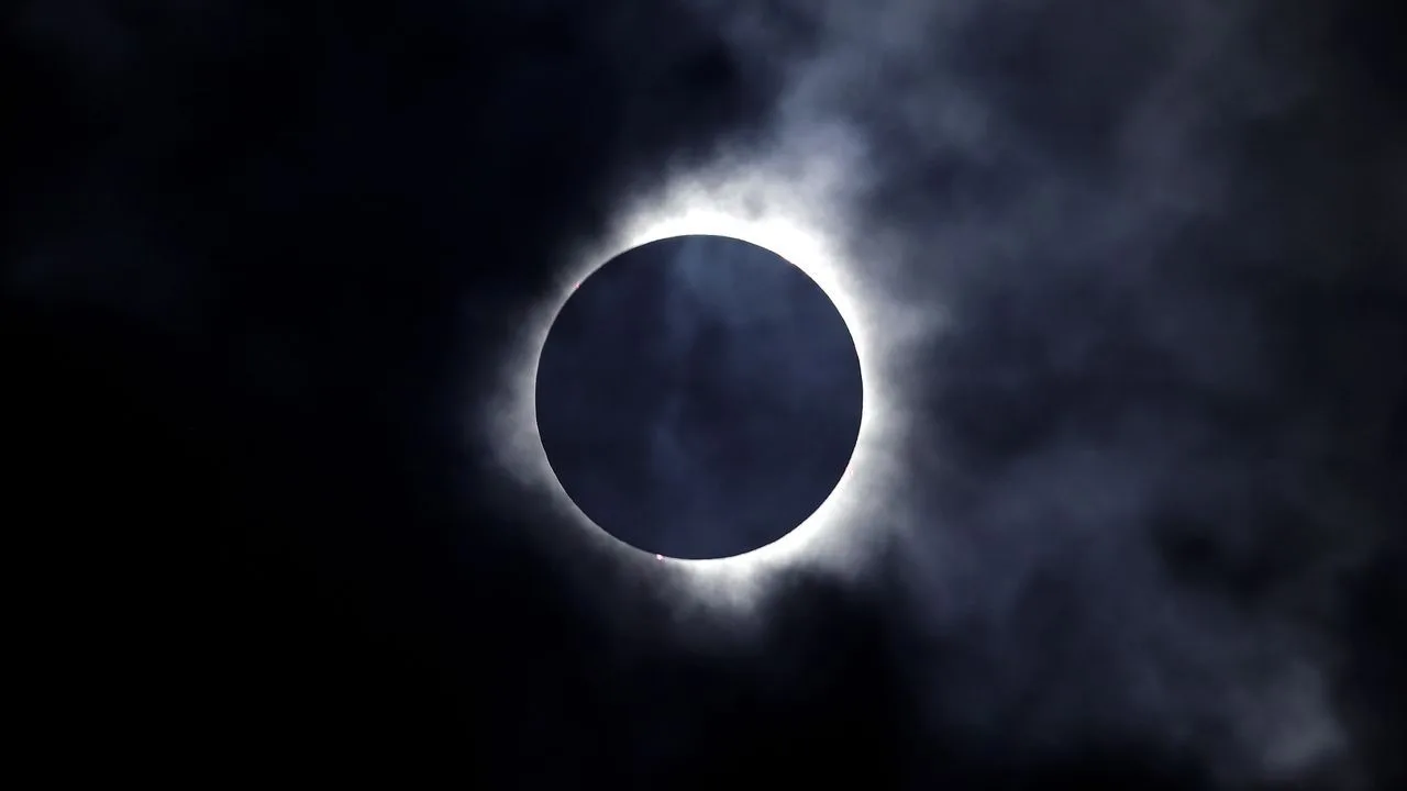 Хмари не зіпсують повне сонячне затемнення 12 серпня 2026 року