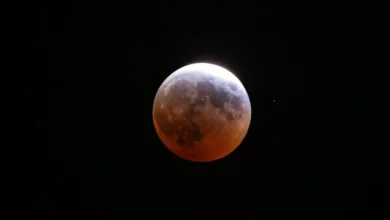 Майже повне місячне затемнення 28 серпня побачать Америки