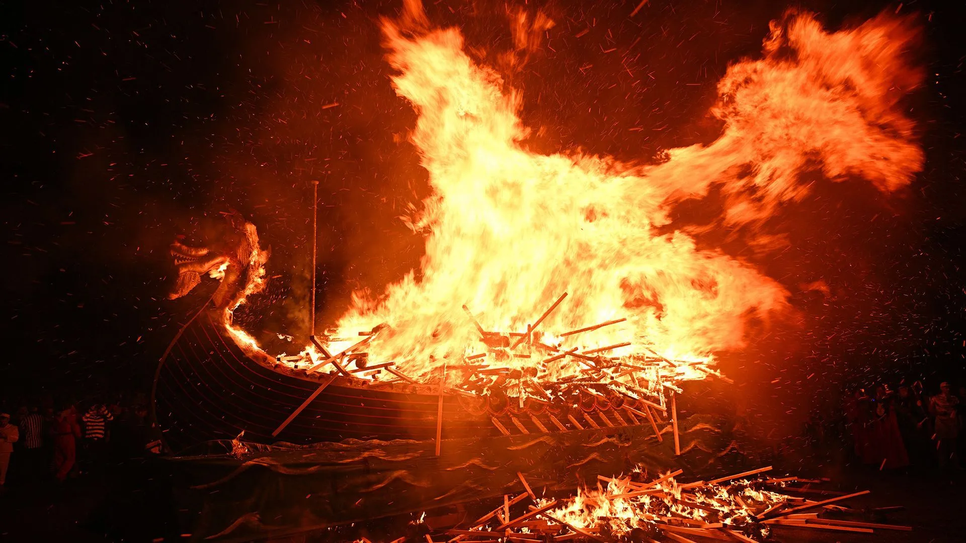 Археологи пояснили, чому «вогняні» похорони вікінгів малоймовірні